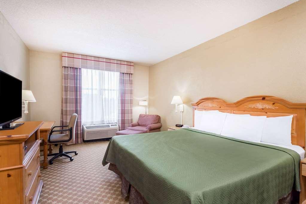 Wingate By Wyndham Savannah Gateway 2*